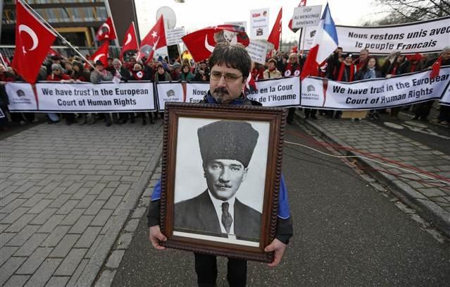 AİHM Perinçek'in duruşmasını erteledi