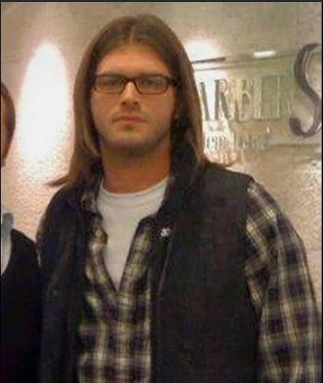 Kıvanç Tatlıtuğ'un eski fotoğrafı