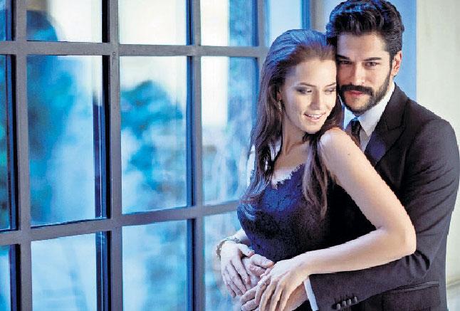 Fahriye Evcen: Arabada yaşıyoruz