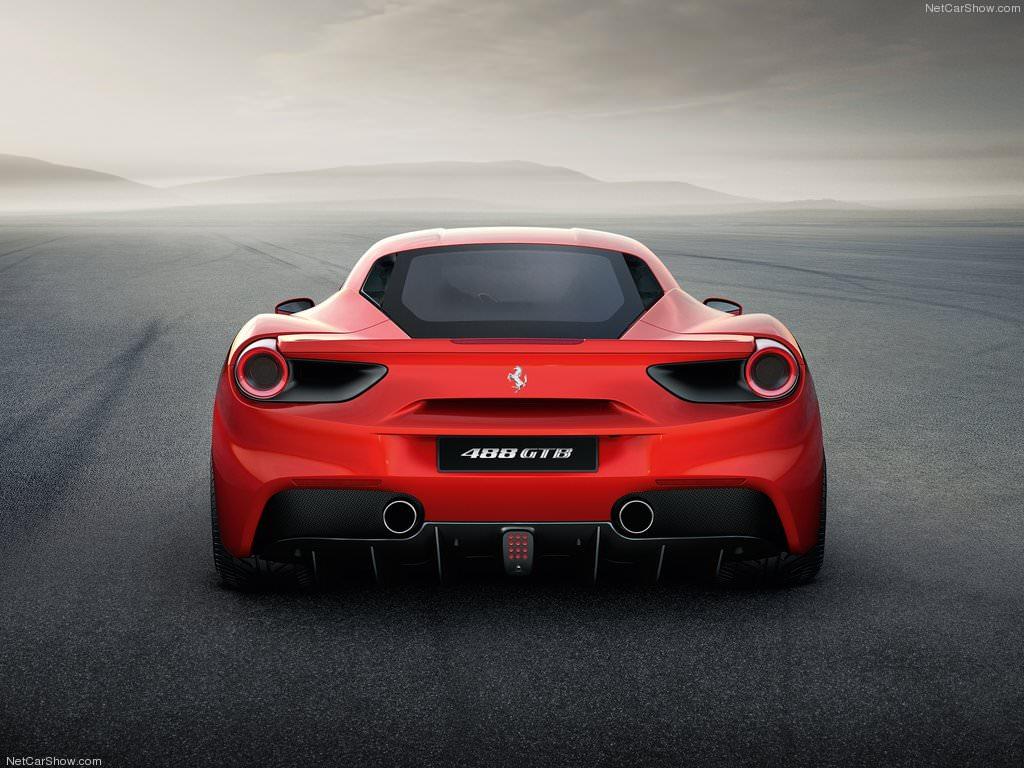 Ferrari'nin yeni modeli 488 GTB tanıtıldı