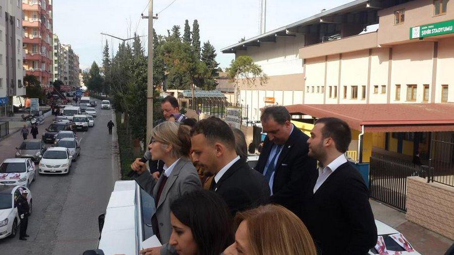 Emine Ülker Tarhan seçim çalışmalarına başladı