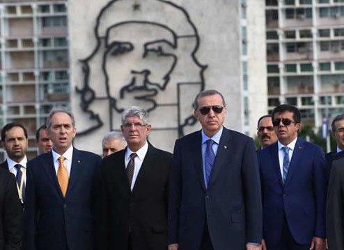 CHP Erdoğan'ın Küba fotoğrafını eleştirdi