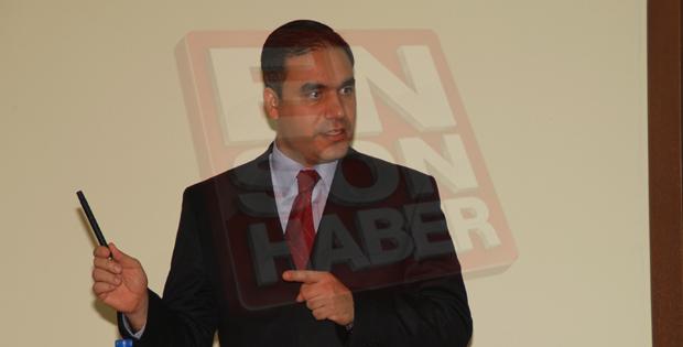 Hakan Fidan portresi