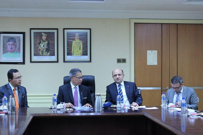 Bakan Fikri Işık: Yerli çip üretiminde kararlıyız