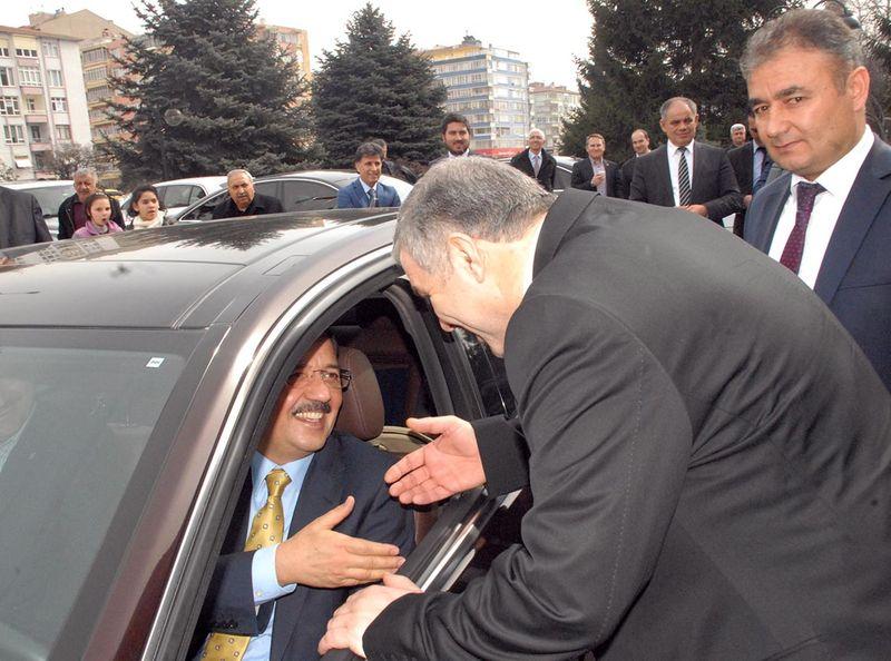 Kayseri Büyükşehir Belediye Başkanı Mustafa Çelik oldu