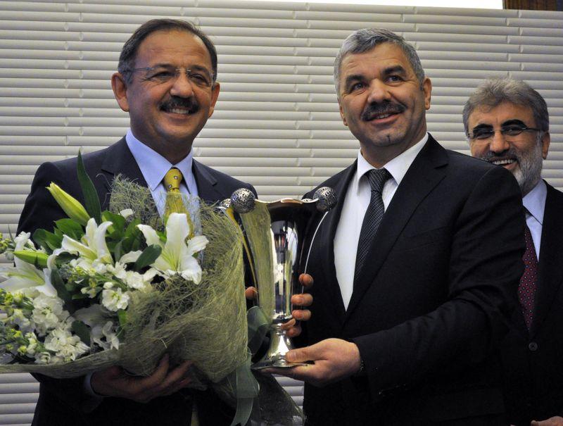 Kayseri Büyükşehir Belediye Başkanı Mustafa Çelik oldu