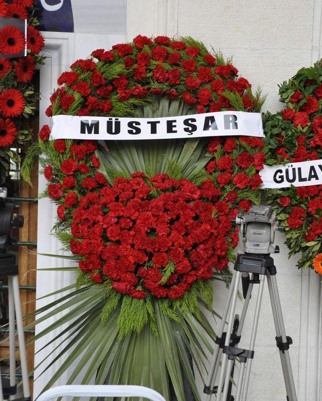 Mahir Kaynak son yolculuğuna uğurlandı