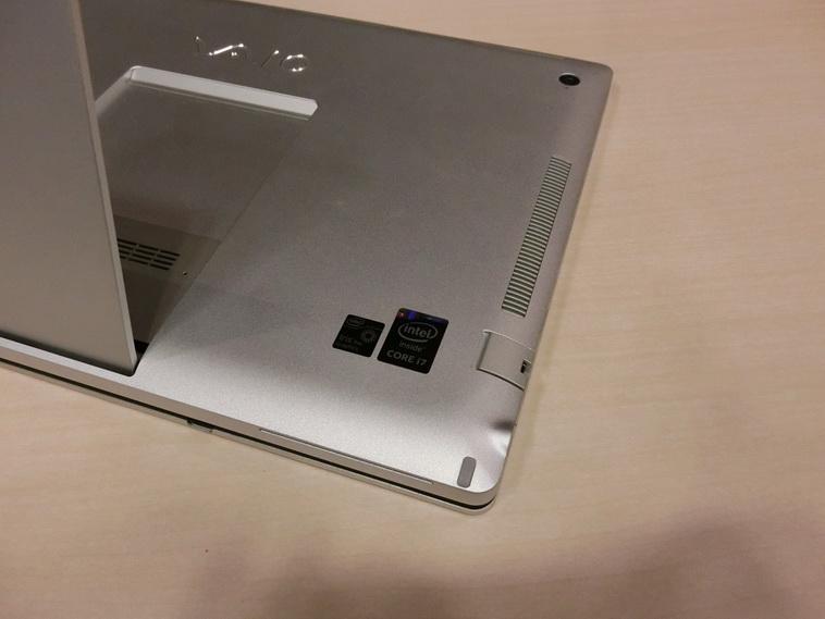 VAIO iki yeni bilgisayarını tanıttı