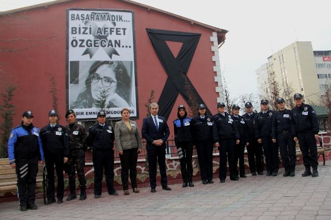 Iğdır'da kadın polislerden Özgecan eylemi