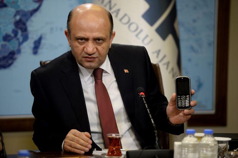 Fikri Işık yeni kriptolu telefonu tanıttı