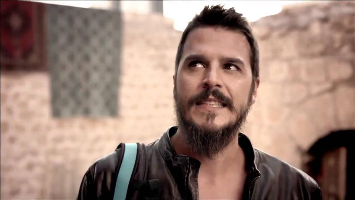 Mehmet Günsür'un çocukluk fotoğrafı