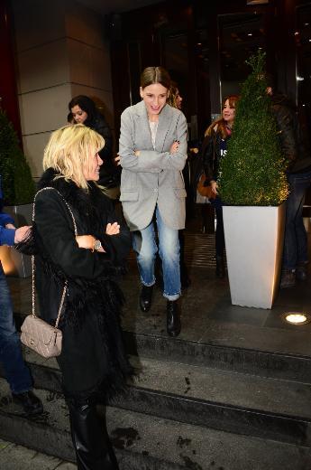 Serenay Sarıkaya yeni sevgilisiyle görüntülendi