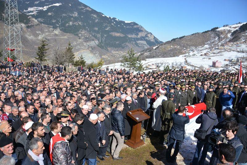 Şah Fırat şehidine cenaze töreni düzenlendi