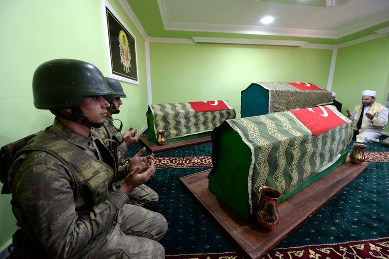 Ecdat yadigarı emanetlere özel tören