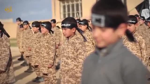 IŞİD çocukların eğitildiği kamptan görüntüler yayınladı