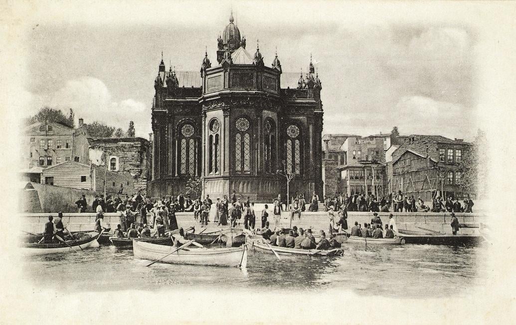 İstanbul'un 400 efsanesi kitap oldu