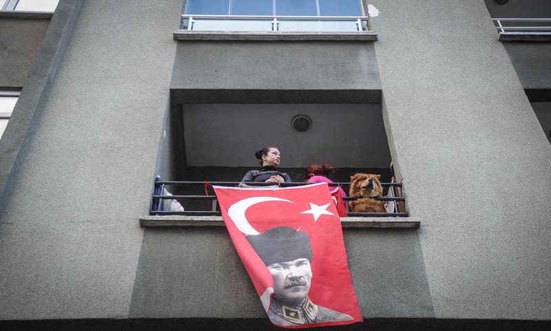 Kabil'de şehit düşen askerin baba evinde yas