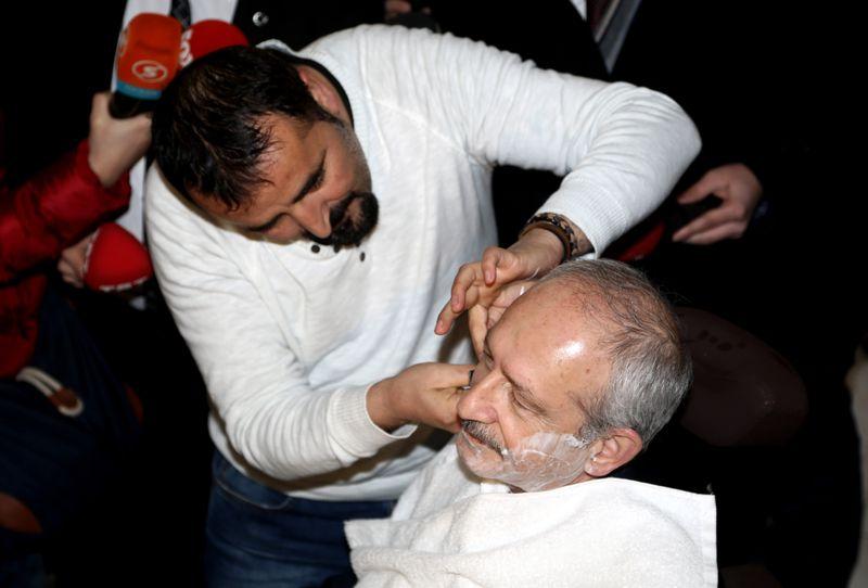 Kılıçdaroğlu piyango bileti aldı