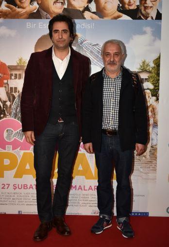 Mahsun Kırmızgül fermuarını açık unuttu