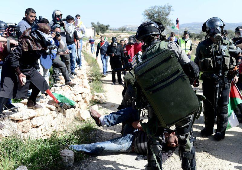 Batı Şeria'daki gösterilere sert müdahale
