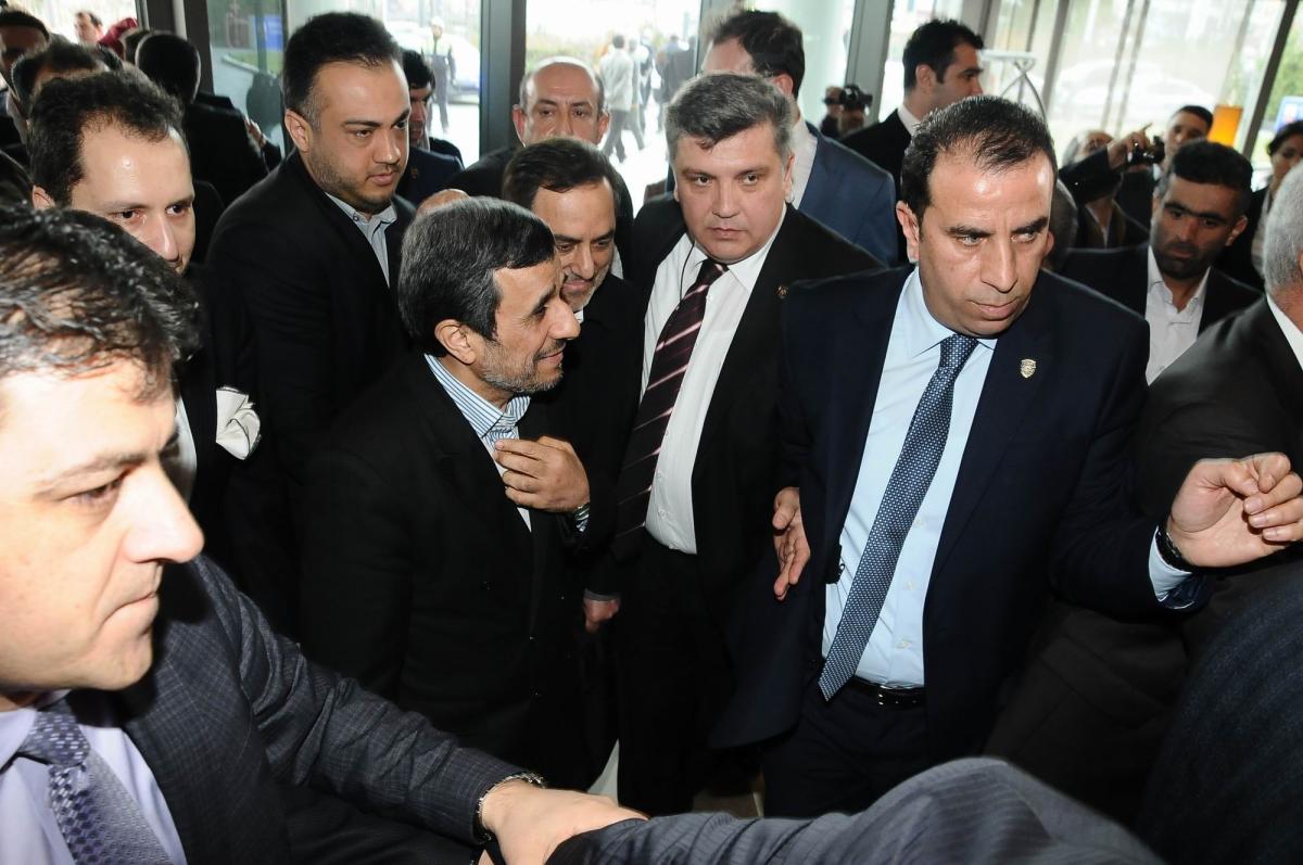 Ahmedinejad Erbakan için Bursa'ya geldi