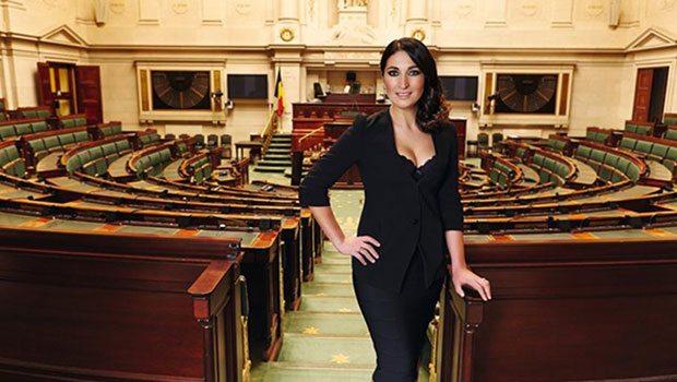 Belçikalı Kürt vekilden cesur pozlar