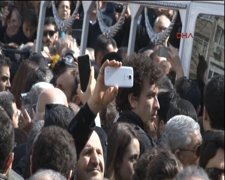 Yaşar Kemal son yolculuğuna uğurlandı