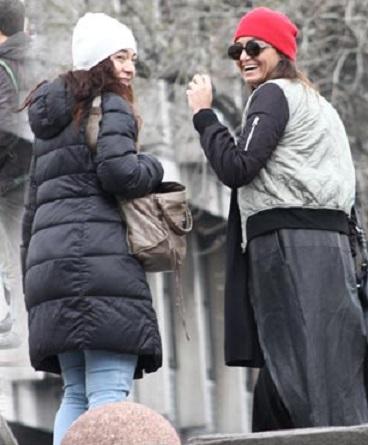 Eda Taşpınar kiliseye gitti