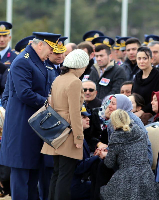 Konya'da şehit olan pilotlara veda