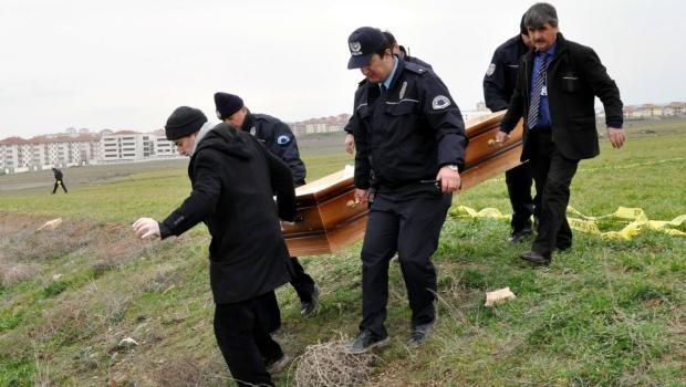 Eskişehir'de köpekler genç bir kadını parçaladı