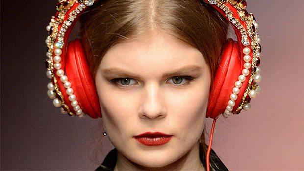 İtalya'da 20 bin liralık kulaklık satışa çıktı