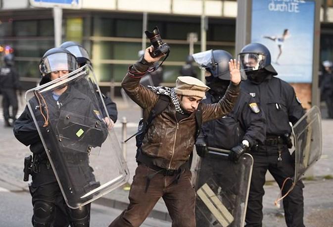 Almanya'da Avrupa Merkez Bankası'na protesto