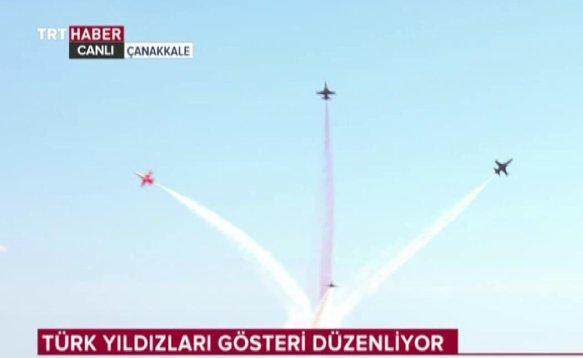 Türk yıldızlarından Çanakkale Zaferi gösterisi