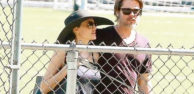 Angelina ve Brad liseli aşıklar gibi