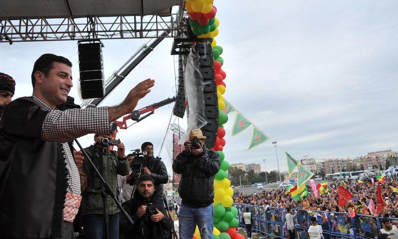 Demirtaş Şanlıurfa'da Nevruz kutlamalarına katıldı