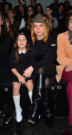 Okan Bayülgen’in kızı İstanbul