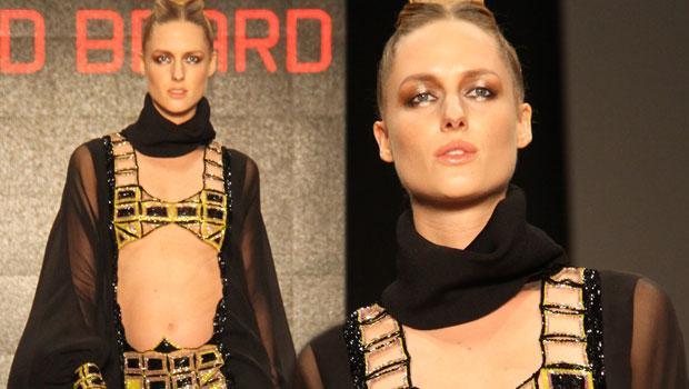 Hamile Wilma Elles podyumda