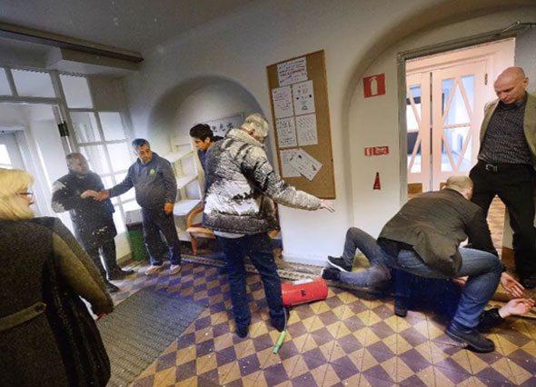 İsveç Göç Bakanı Johansson'a saldırı