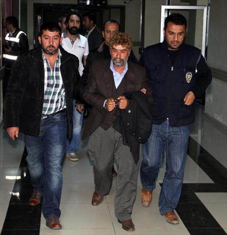 Hırsızlık çetesi lideri halıları çalınınca polise koştu