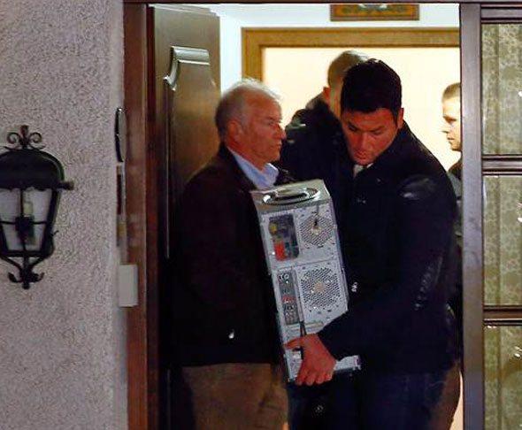 Fransa'da uçak düşüren pilotun evinde delil aranıyor