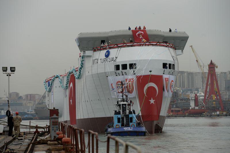 Yerli sismik araştırma gemisi TURKUAZ denize indirildi