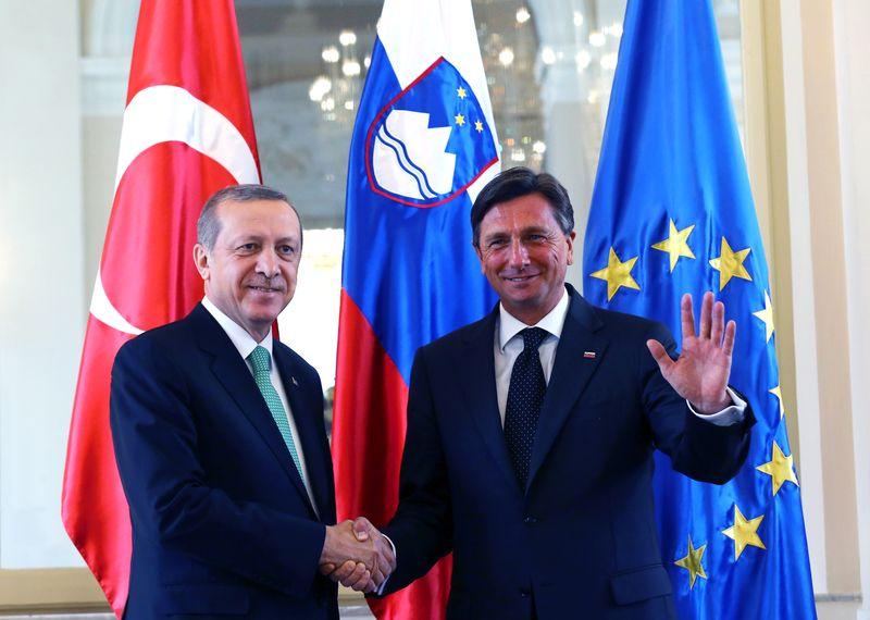 Erdoğan Slovenya'da törenle karşılandı