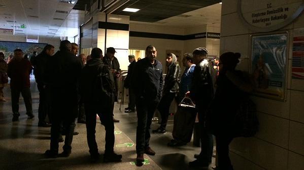 Türkiye genelinde metro ve tramvay seferleri başladı