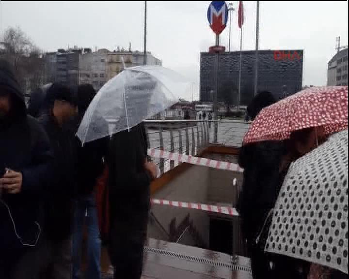 Türkiye genelinde metro ve tramvay seferleri başladı