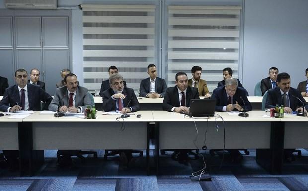 Elektrikler kesilince Bakan Yıldız herkesi topladı