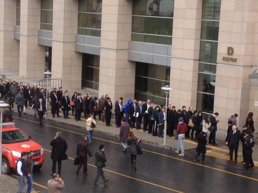 Çağlayan Adliyesi'nde avukatlara güvenlik önlemi