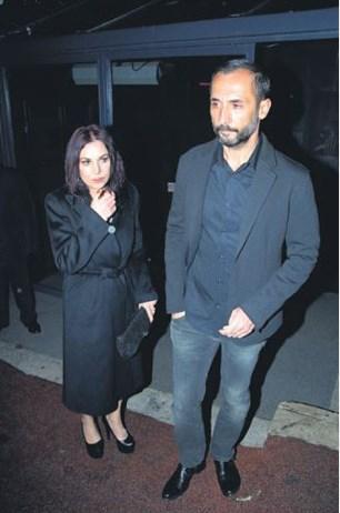 Şenay Gürler sevgilisiyle yakalandı