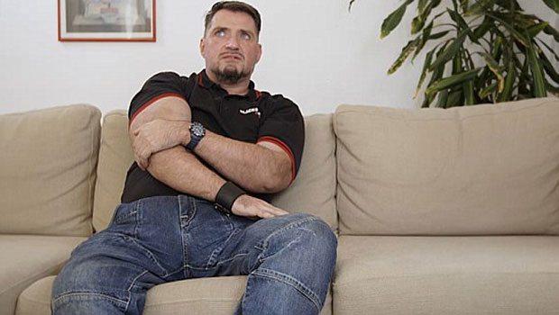 Berlin'de bir adam penisine silikon enjekte ettirdi