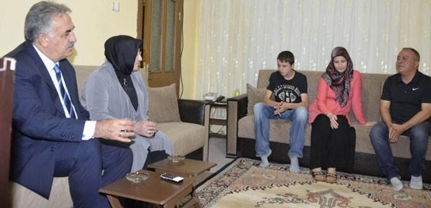 Ecevit'e yazar kasa fırlatan adamın hayatı belgesel oldu