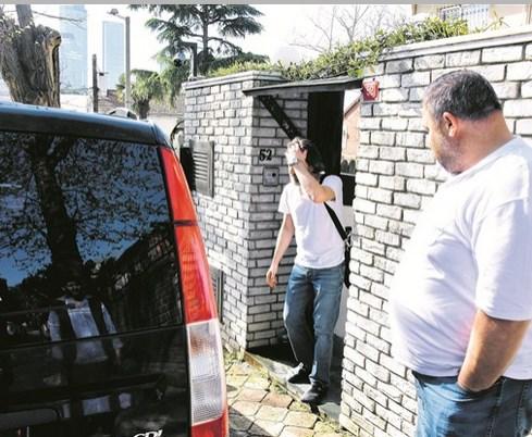 Meryem Uzerli kızıyla Ozan Güven'in evinde